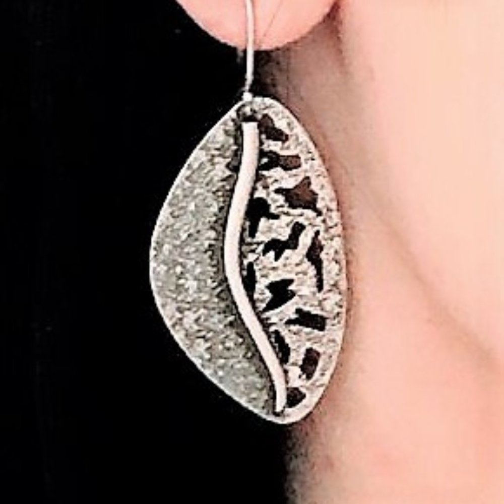 Silpada Sterling Silver Textured Cutout Leaf Dangle Earrings